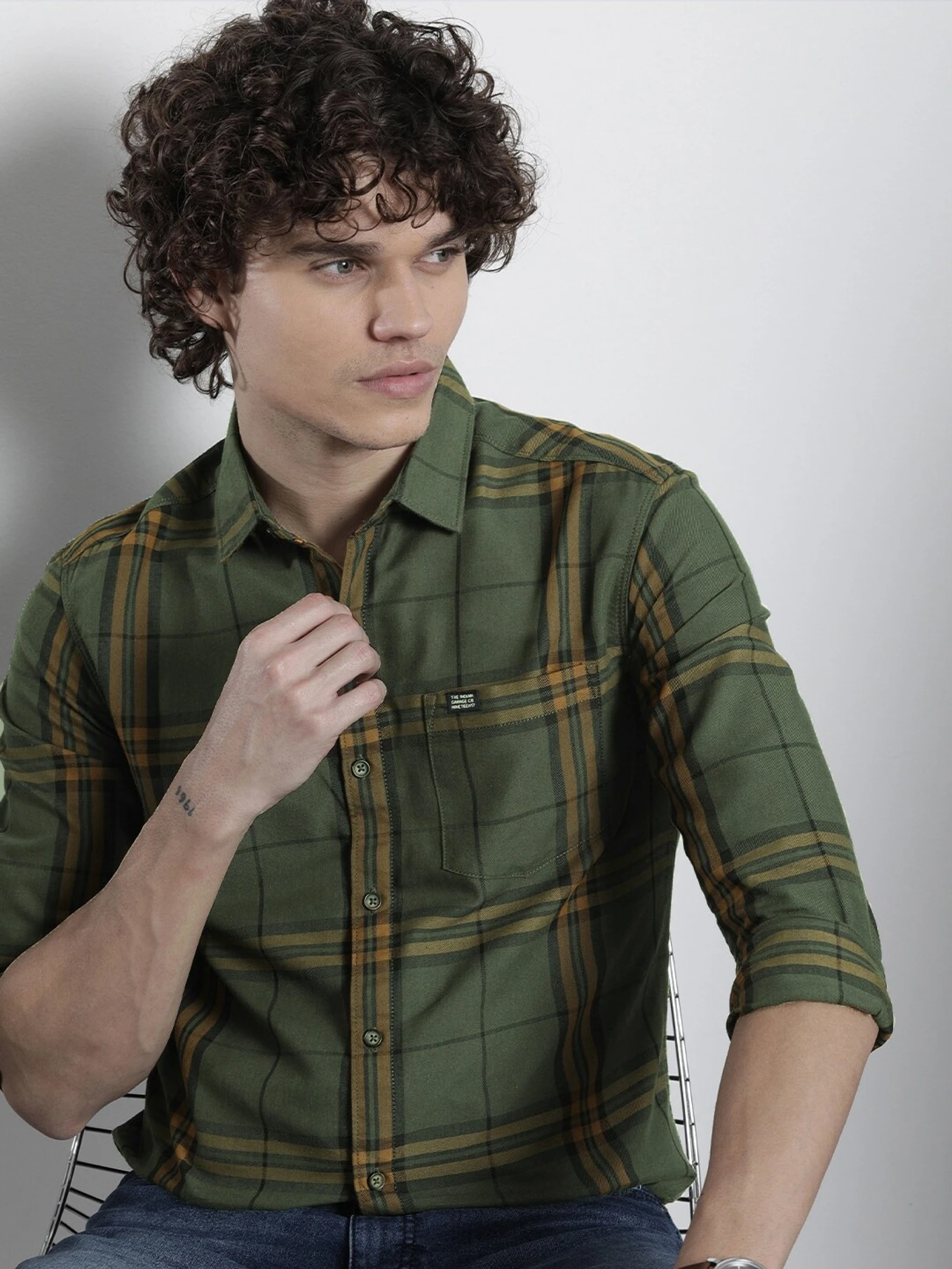 The Indian Garage Co. Men Regular Fit Checkered Cut Away Collar Casual Shirt
