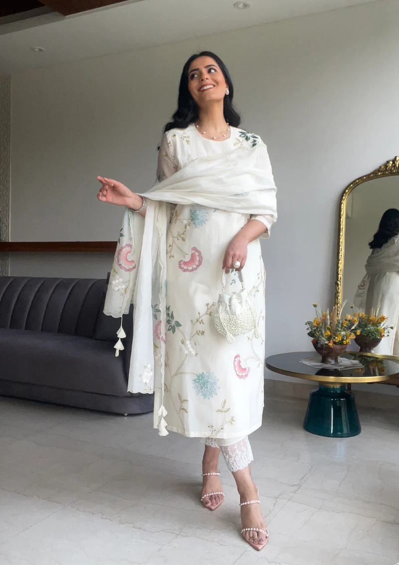Pearl Embroidered Floral Kurta Set