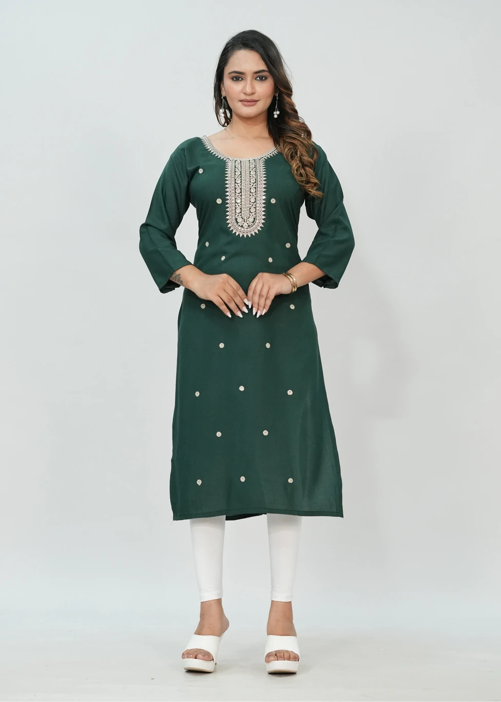 Elvya Women Embroidered Viscose Rayon Straight Kurta (Green)