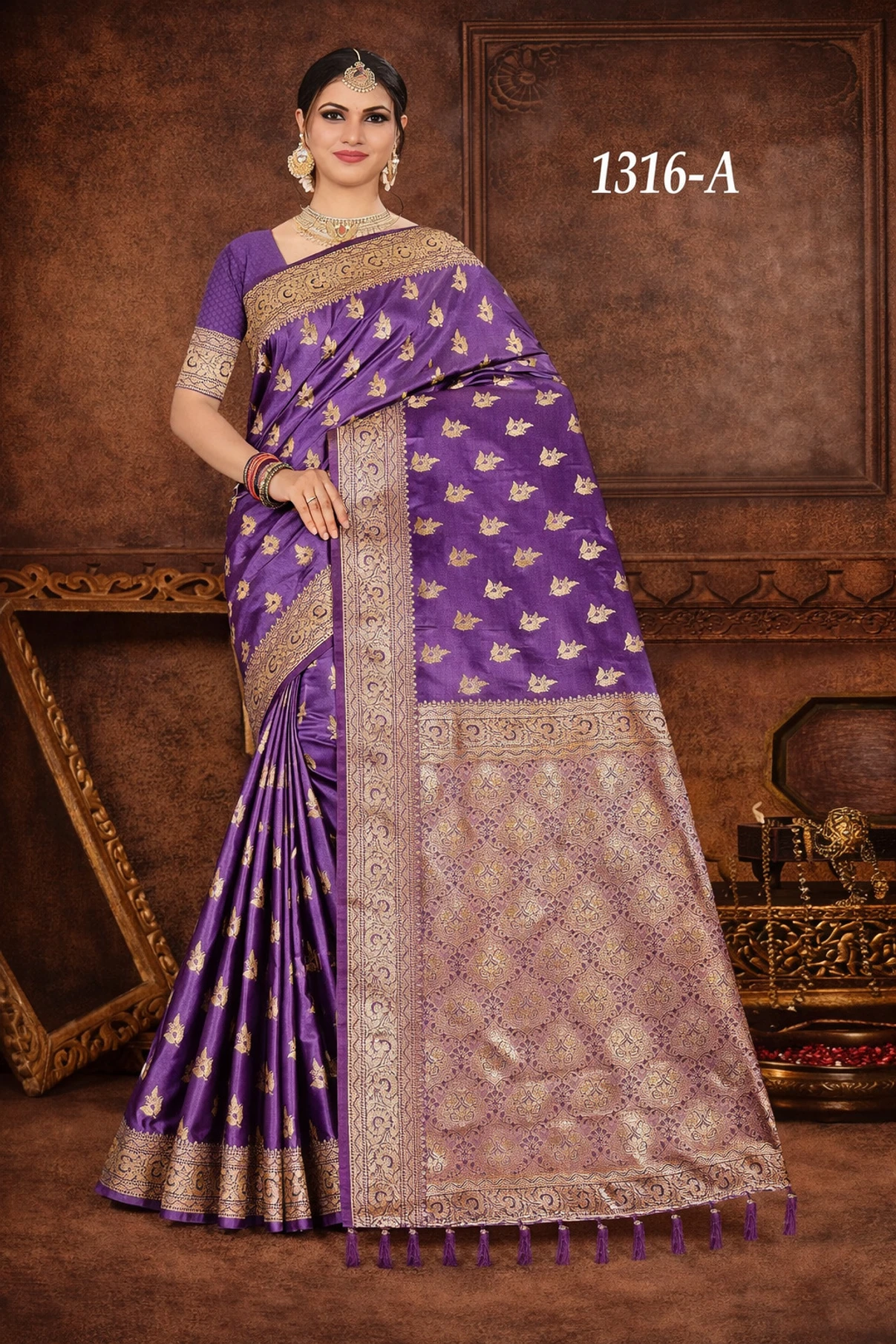 theblackbear Woven, Self Design Banarasi Cotton Silk Saree (Purple)