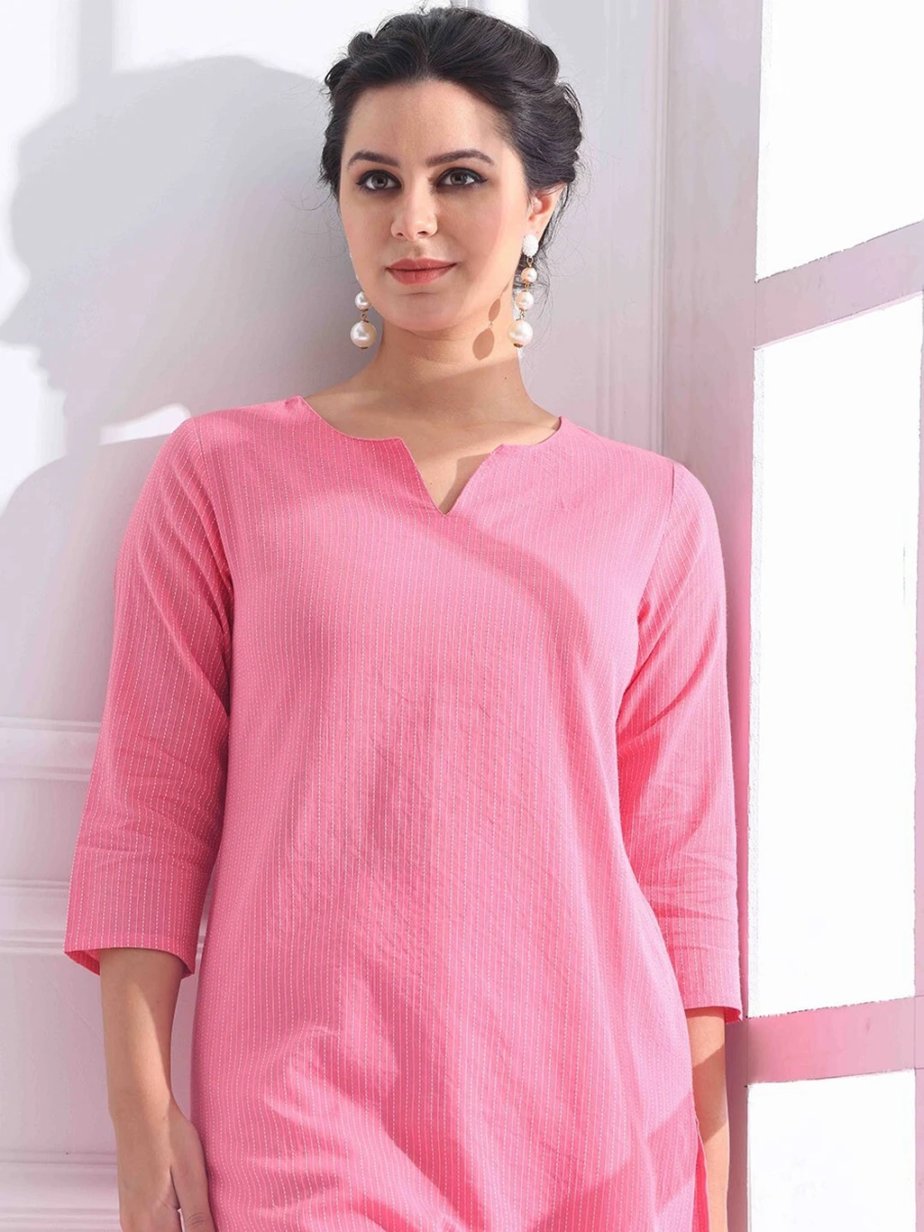 KP OUTFIT Women Cotton Blend Kurta Pyjama Set