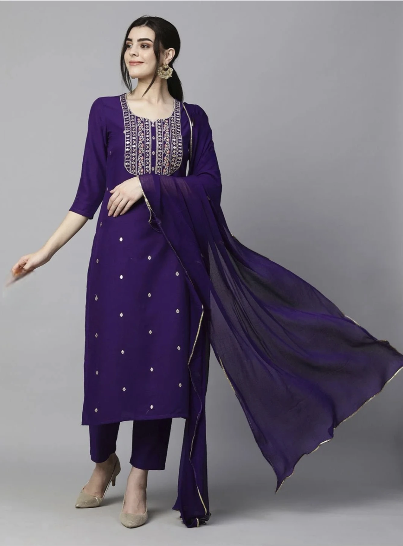 ANJIKI Women Cotton Blend Kurti Pant Dupatta Set